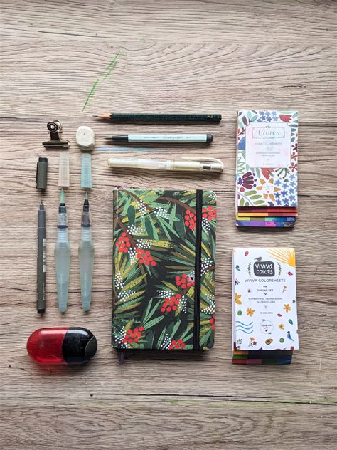 UK illustrator and artist Hannah Hunter-Kelm creates charming, nature ...