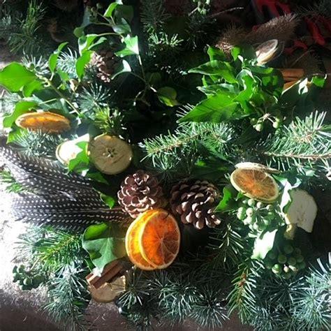 CHRISTMAS WREATHING AT WATATUNGA WILDLIFE RESERVE, WATLINGTON ...