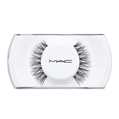 False eyelashes for an ultimate natural look