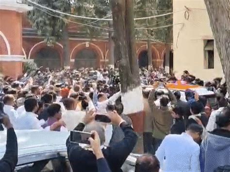 Rahul Gandhi Sultanpur Court; Amit Shah Defamation Case | UP Visit