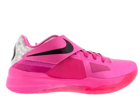 Kevin Durant's Nike KD 4 Aunt Pearl Returns Holiday 2024