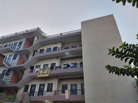 Independent Furnished Room With Attached Washroom at Hydrabad Gate ...