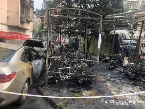 今日要闻：凌晨4点，杭州一小区数十辆电动车烧成铁架子，路边的奔驰、别克车也烧报废！监控拍下起火瞬间 - 知乎