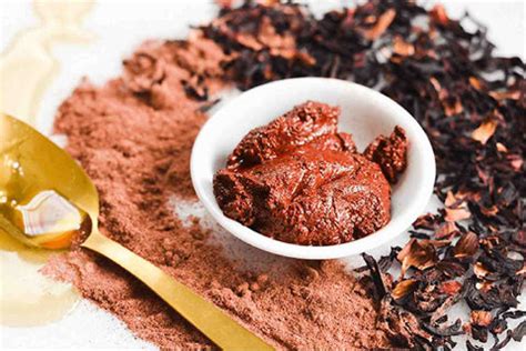 Best 6 DIY Facial Clay Scrub Recipes at Home – VedaOils