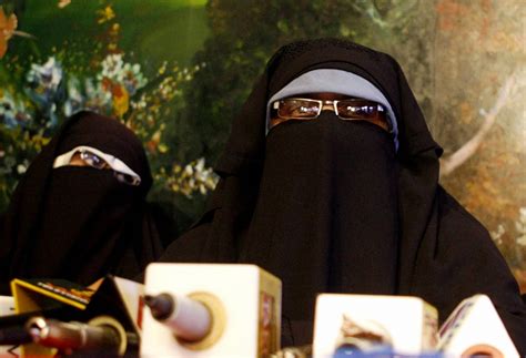Who is Asiya Andrabi? Chief of all-woman brigade Dukhtaran-e-Millat who ...