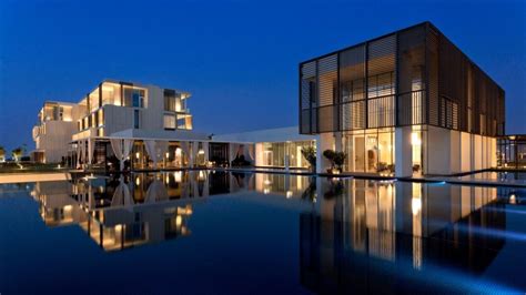 Holiday at these hotels in Abu Dhabi, Doha, Bahrain and Oman right now ...