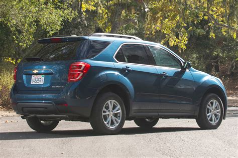 2017 Chevrolet Equinox VIN Number Search - AutoDetective