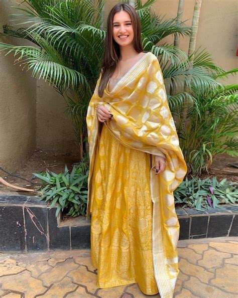 Slay the Traditional Look With These Banarasi Suit Designs!