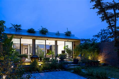 Gallery of 365° House / A.H Architects - 14