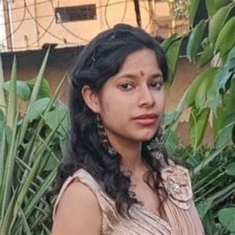 Kirti - English teacher in Gohana - ₹600/h