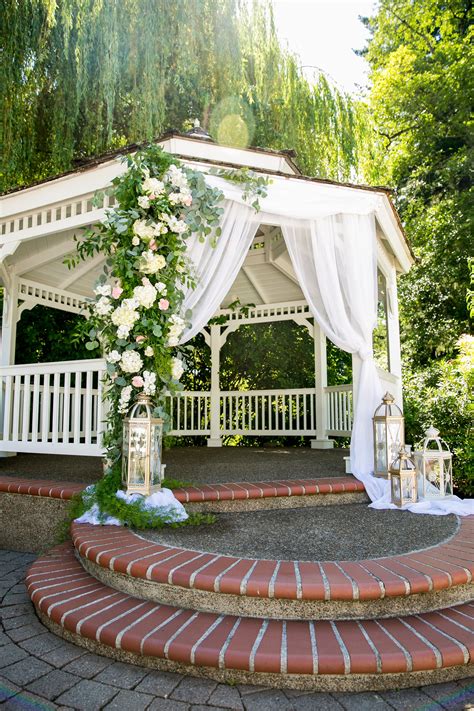 Gazebo Wedding Decor Ideas