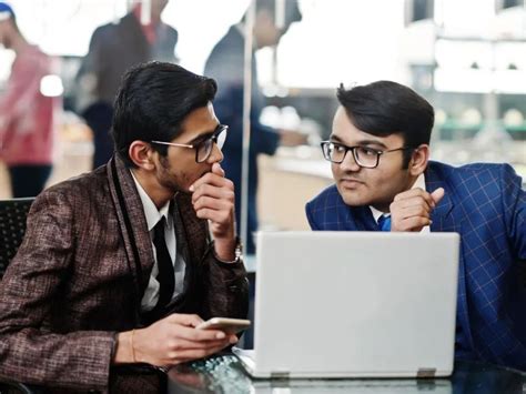 CFP VS CFA Which Certification Is Right for You? - The Wall Street School