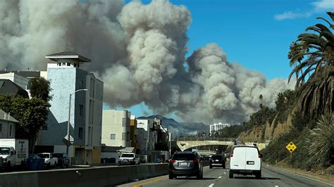 Fires erupt in Southern California as Santa Ana winds slam Los Angeles ...