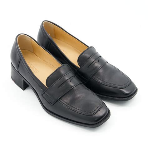 Schwarze Loafer mit niedrigem Absatz aus Leder - TK Maxx de