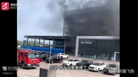 宜宾一艘渔政船只突发大火最新素材