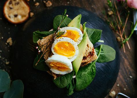 kalori 2 biji telur separuh masak