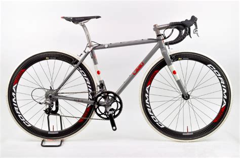 ピストバイク フレーム tsunami