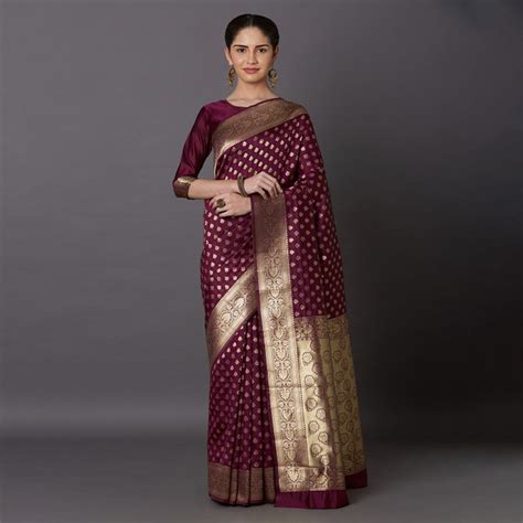 Magenta & Gold-Toned Silk Blend Woven Design Kanjeevaram Saree