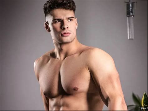 TWINKPOP - Malik Delgaty Drops His Towel For Sam Ledger, Leading To Intense Sucking And Spanking Fun