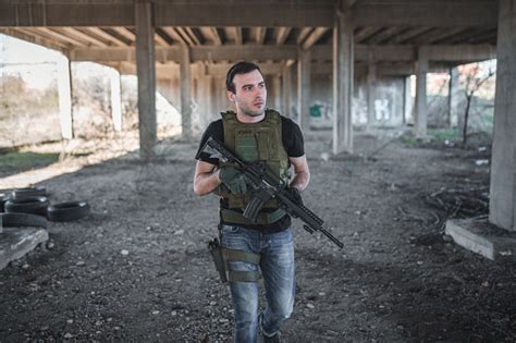 Mercenary 的图像结果