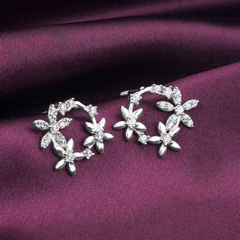 5 Captivating Flower Earrings for the Nature Lover – GIVA