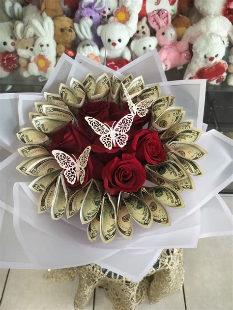 A pink money bouquet #viral #flowers #diy | Money bouquet, Money ...