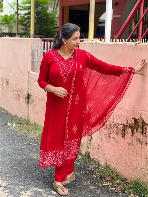 Hand Batik Printed Georgette Kurta Set | SLM142 – Aham Designer Boutique