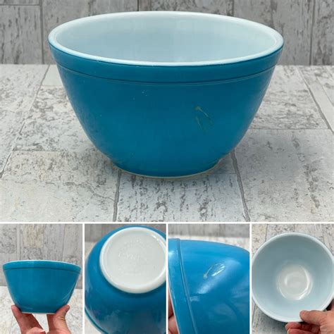 Vintage Pyrex Mixing Bowl, Primary color blue Collectible, 1940s Pyrex ...