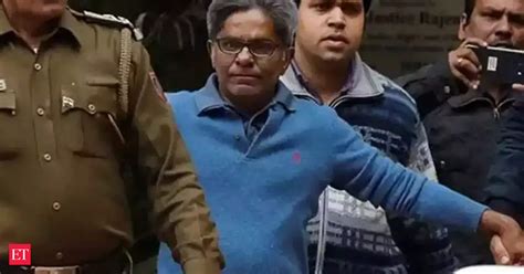 Chopper scam: SC asks Rajeev Saxena if his relatives would guarantee ...