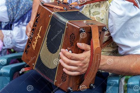 Italian String Instrument 的图像结果