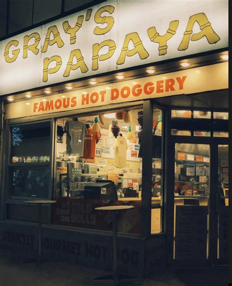 Gray's Papaya | 📍72nd and Broadway 🏠 | Instagram