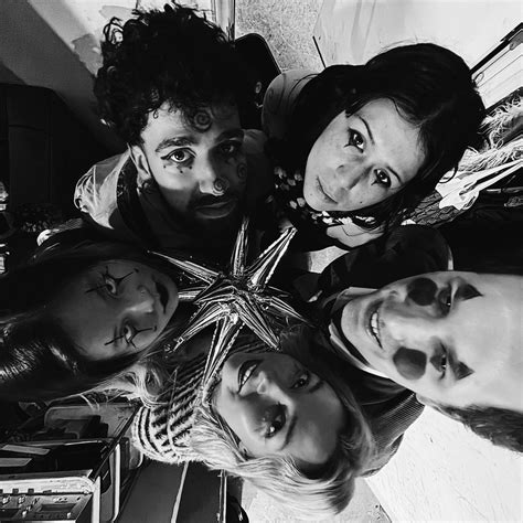 SUPERMUTT w/ Sugar Snap Peas / Bee Million at Rubies on Five Points ...