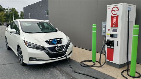 Bosak Nissan | Chesterton, IN | EV Station