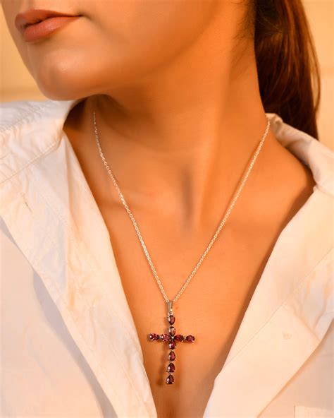 Crimson Cross Pendant – Meera Jaipur