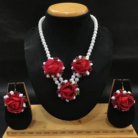 Buy Flower Jewellery Online | Dazzles Jewellery