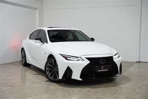 2020 Lexus Is