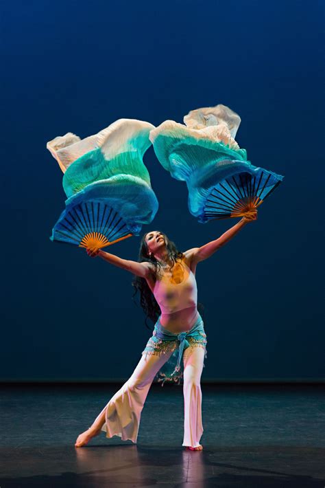 Pin en BELLYDANCERS