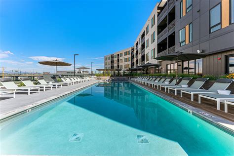 Gallery | Luxury Apartments in Denver CO | Aura Arts District