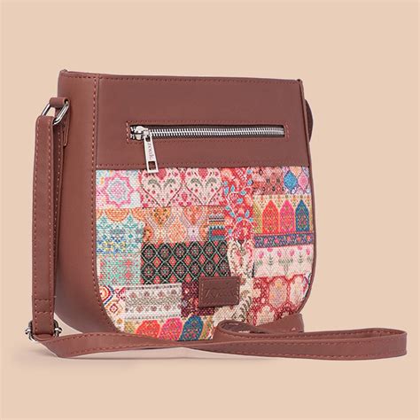 Kutch Gamthi U-Shaped Sling Bag