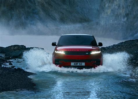 2023 Range Rover Sport: Absolutely regal, longer wheelbase, more suave