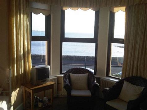 DACARA BED & BREAKFAST (Newcastle, Northern Ireland) - B&B Reviews ...