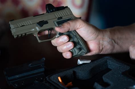 SIG Sauer P320 Pistol Firing on Its Own, Owners Say