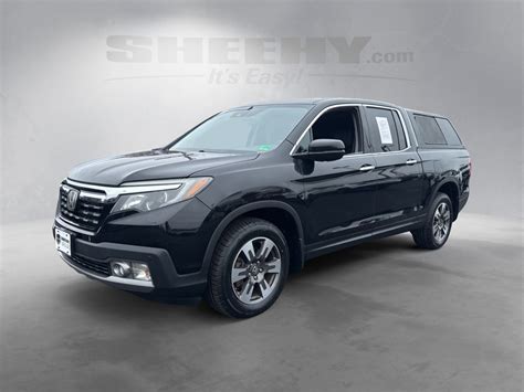 Pre-Owned 2017 Honda Ridgeline RTL-E 4 Door Crew Cab Short Bed Truck in ...