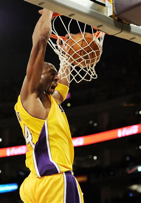 Kobe Bryant: Black Mamba's Top 10 Dunks For His Birthday