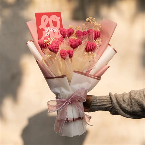 Send Trending Birthday Gift Hampers Online | The Zappy Box