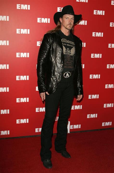 Trace Adkins Pictures and Photos | Fandango