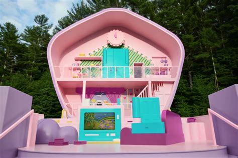 Stay In A Life-Sized Polly Pocket Compact Dollhouse Wth AirBnb