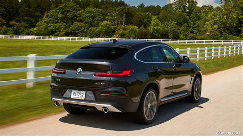 2019 BMW X4 xDrive30i | Rear Three-Quarter