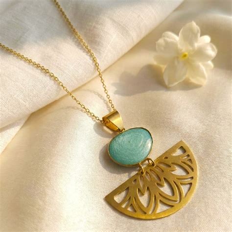 Arc and Stone : Minimalist Aqua Stone Pendant Set – AashirsLifestyle