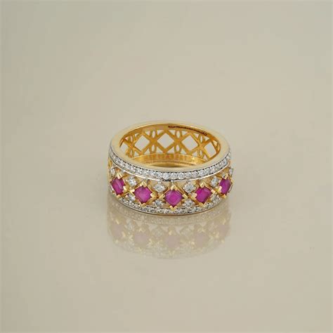 Freida Gold Diamond and Ruby Band Ring – MOI - Boutique Everyday Luxury